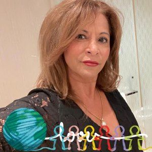 Meet your Posher, Deborah